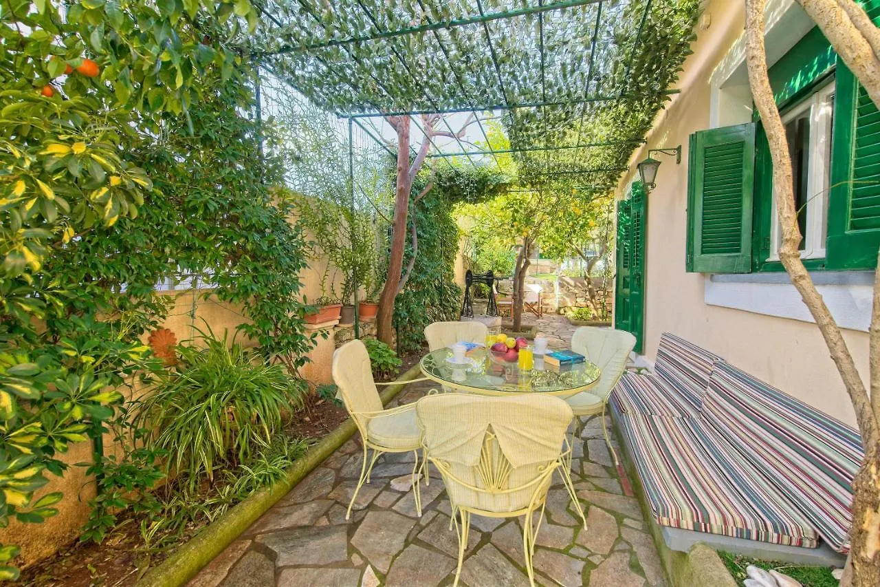 Villa Pergantini Agia Efimia Holiday home